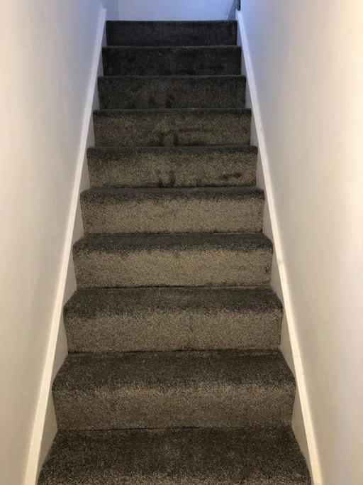 Lovely 3 Bedroom Entire Home With Street Parking - Close To Nec, Bhx Airport - Sleeps 6 Guests Ideal For Contractors & Families Birmingham Exterior photo