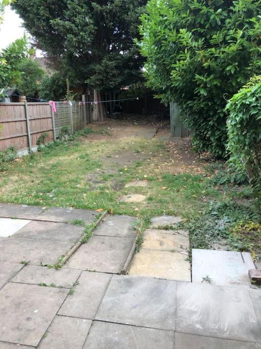 Lovely 3 Bedroom Entire Home With Street Parking - Close To Nec, Bhx Airport - Sleeps 6 Guests Ideal For Contractors & Families Birmingham Exterior photo